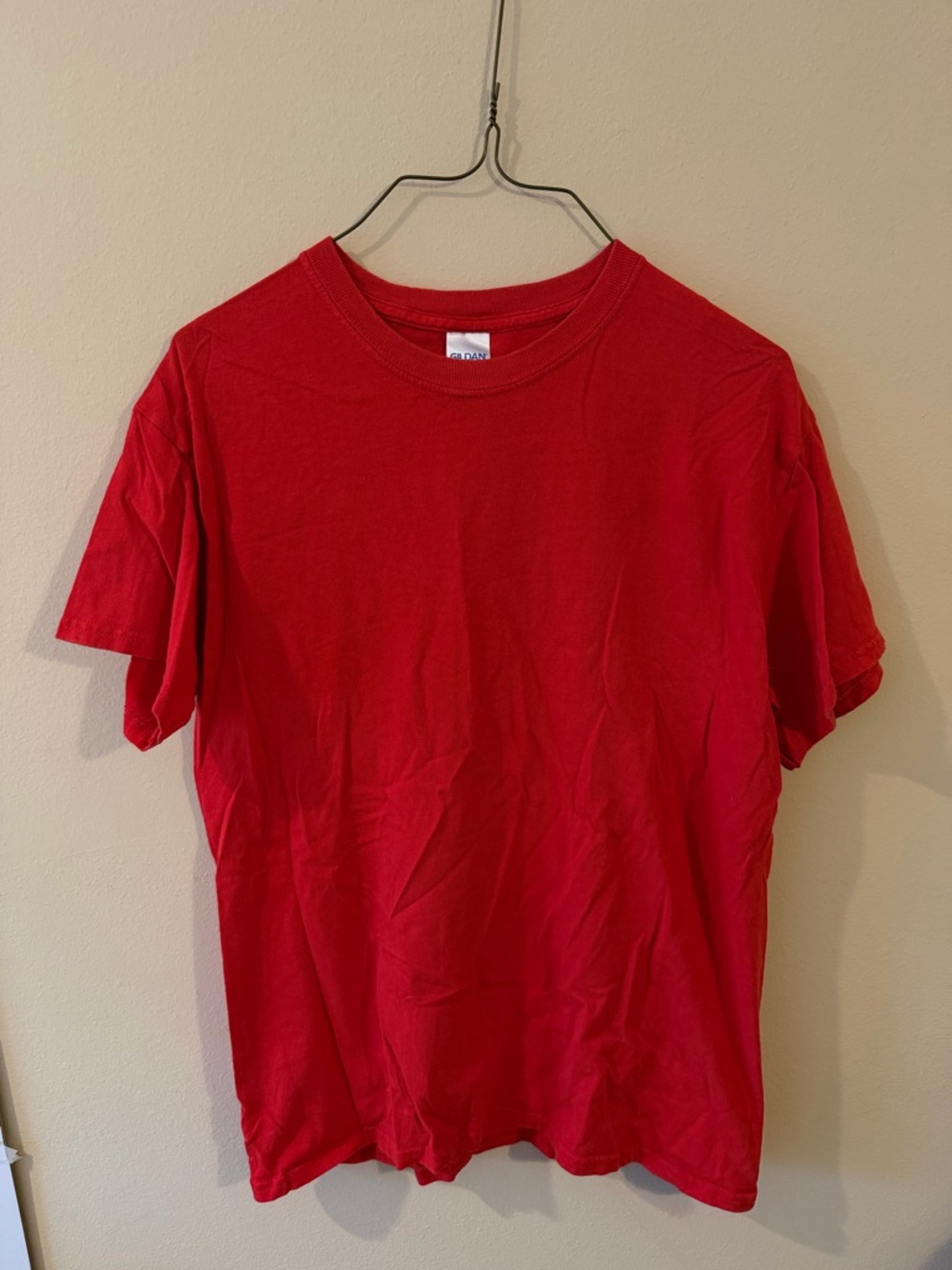 Gildan Red Short Sleeve Crewneck Tee